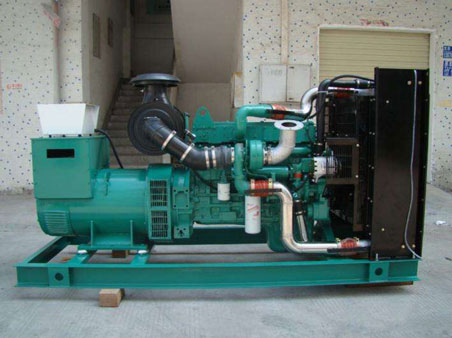 苍南1100kw康明斯柴油发电机组图片 苍南1100kw康明斯柴油发电机组图片